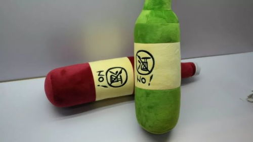 青鳥作品 戒了花酒與紅鸞——非酒精飲料及茶葉零售的文化與市場(chǎng)
